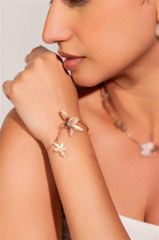 Bellafleur Bracelet In Gold 