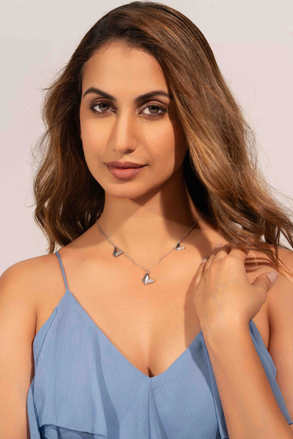 Flutterline Necklace