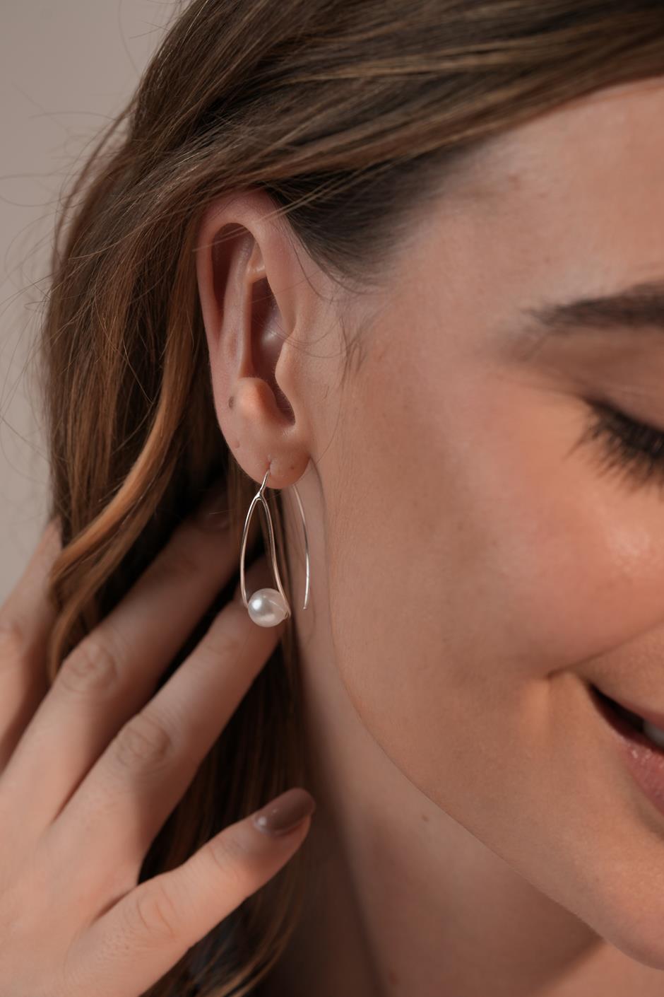 Minerva Earrings Closeup