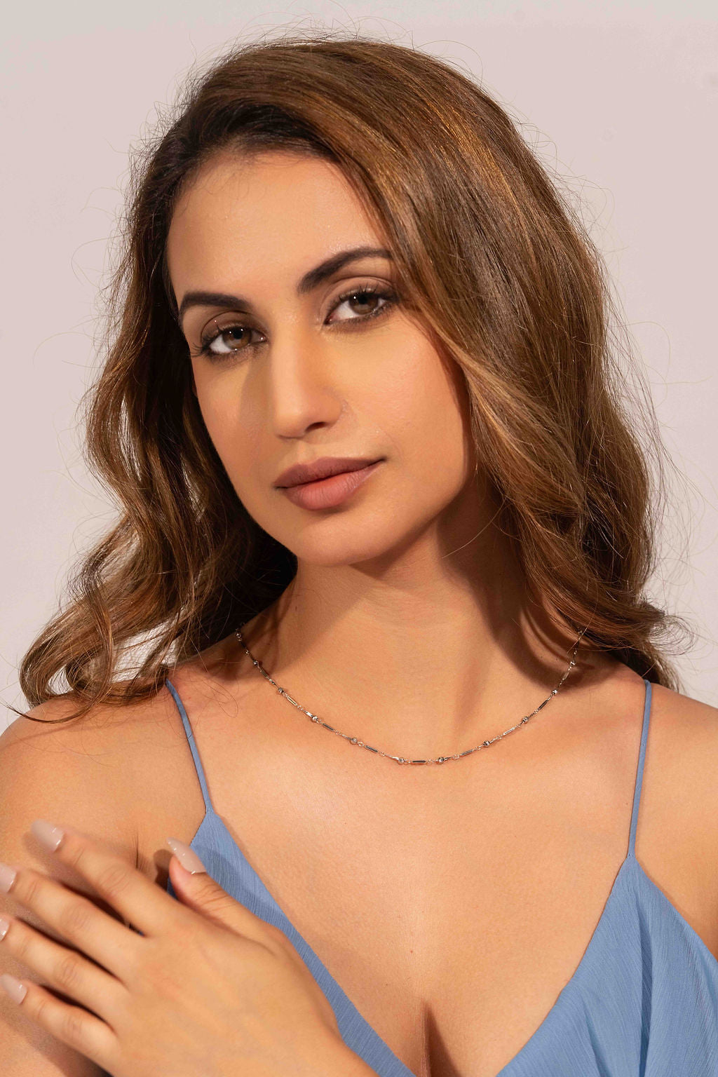 Nivara Chain Girl