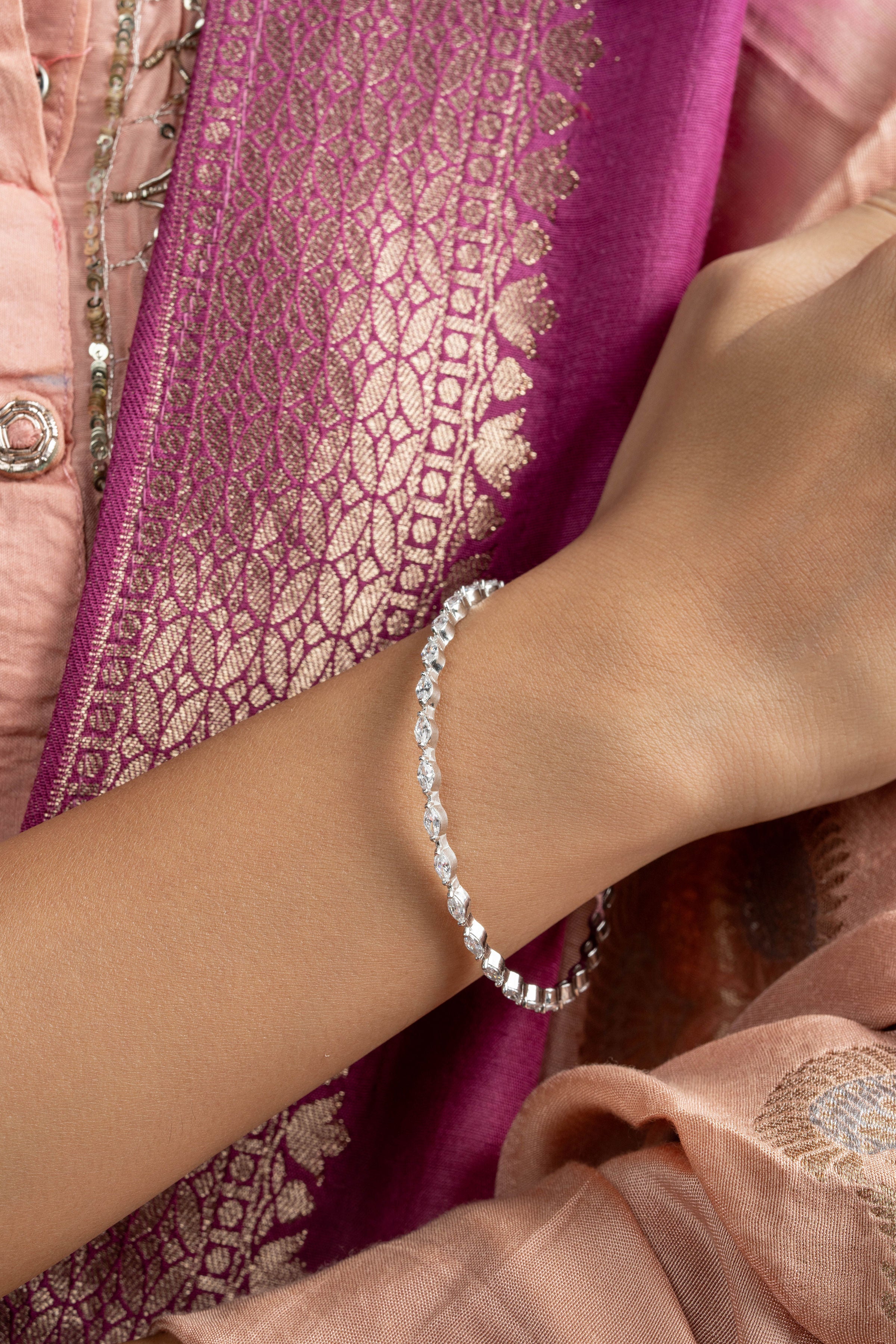 Nyraa Bangles