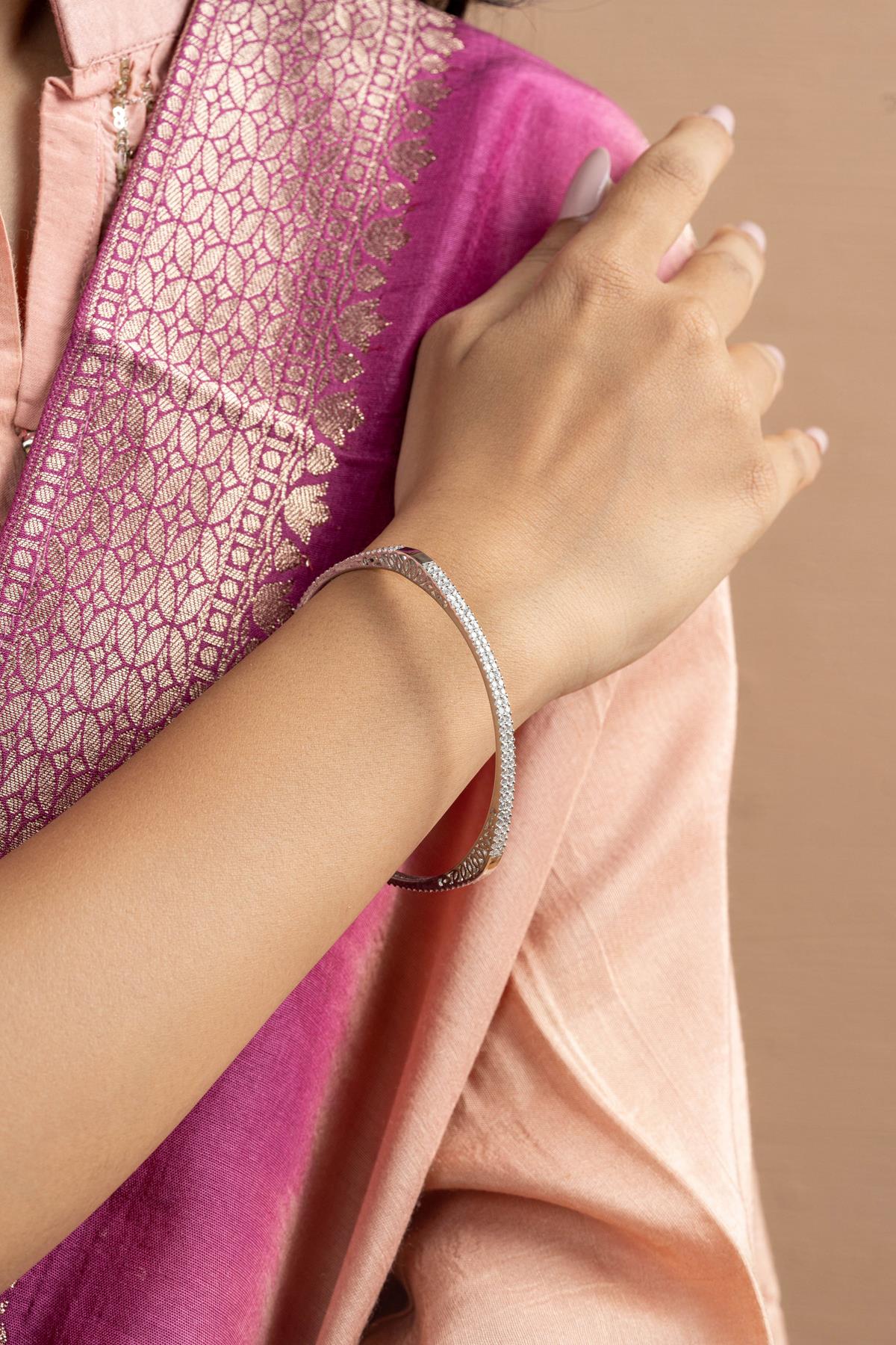 Sira Bangles
