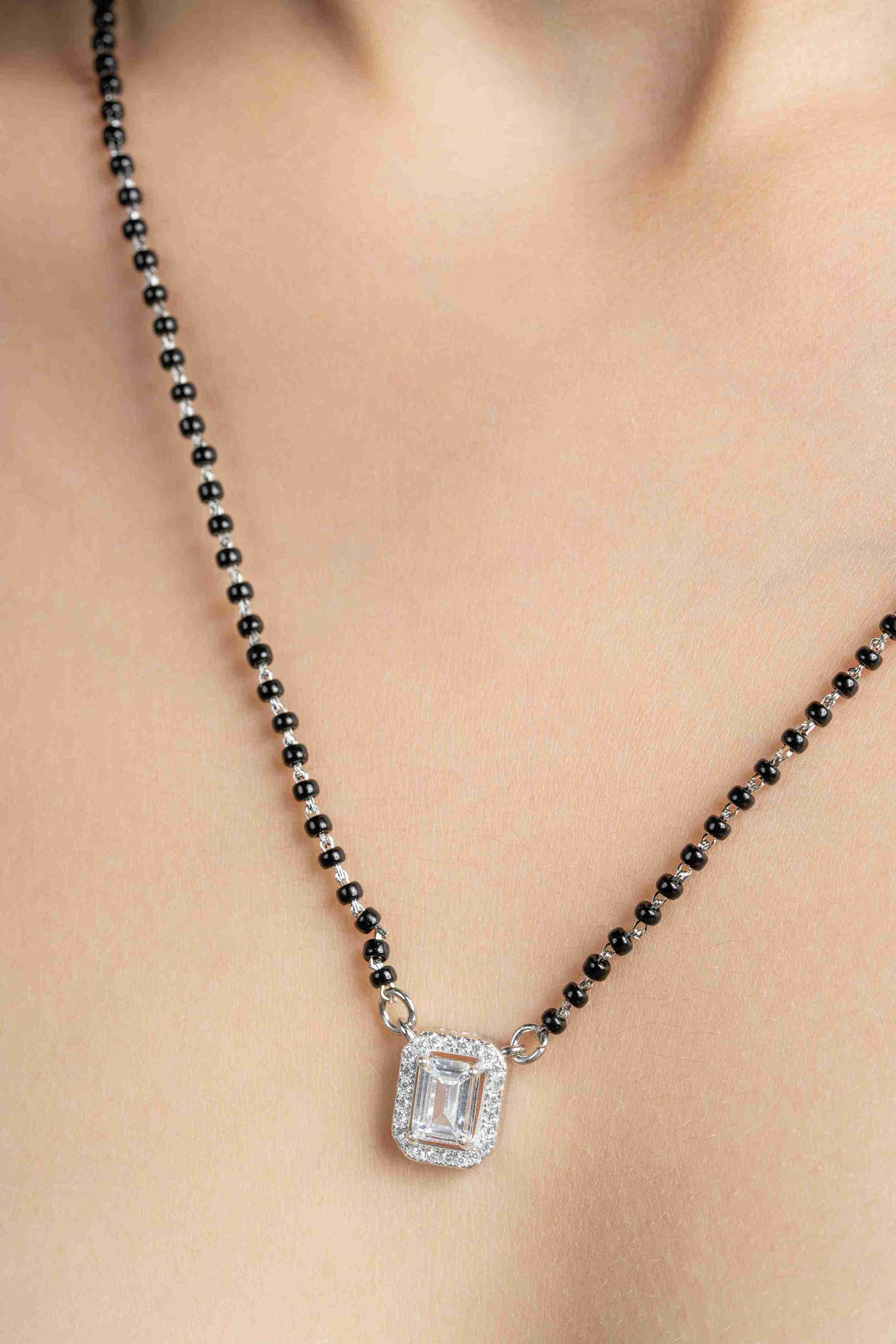 Svar Mangalsutra