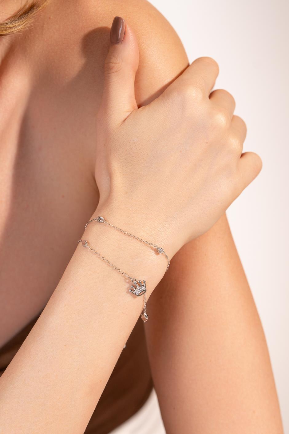 Queen's Loop Bracelet