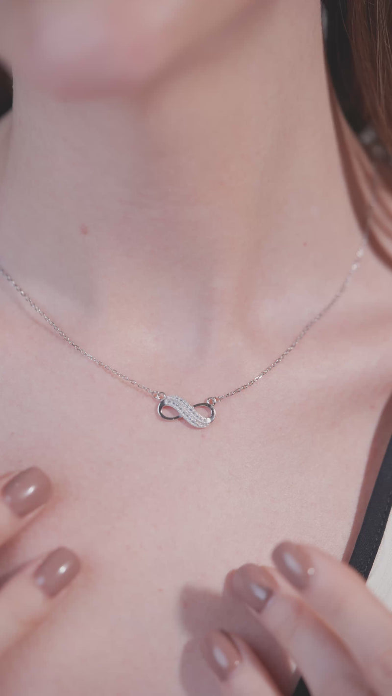 Infini Necklace